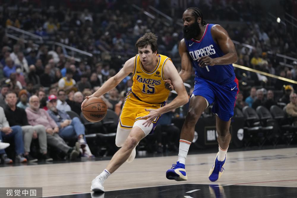 经过一系列 经过一系列